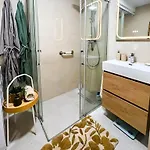 La Caleta Ocean Front With Sea View & Terrace 아파트 아데제